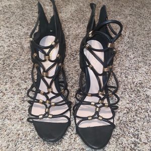 Gorgeous Aldo black and gold heels